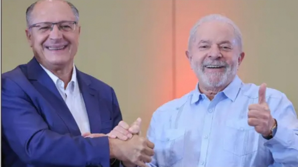 Lula e Alckmin serão diplomados presidente e vice em cerimônia no TSE nesta segunda (12)