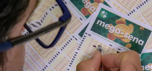 Mega-Sena acumula e pode pagar R$ 65 milhões no próximo sorteio