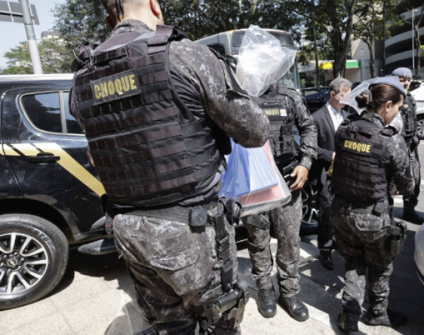 Ministério Público e polícia fazem operação sobre o PCC no ramo de combustíveis