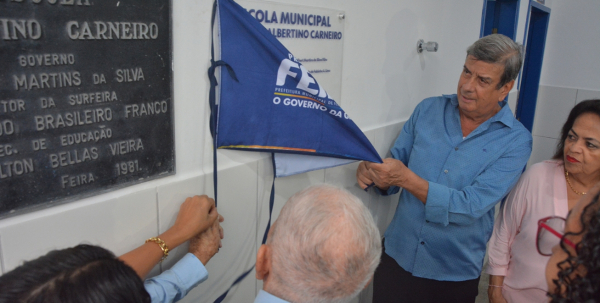 Moradores do Tanque da Nação comemoram retorno da escola Albertino Carneiro