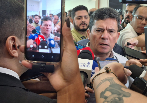 Moro diz que governo Lula ‘acabou’ e que presidente ‘passa a mão na cabeça dos criminosos’