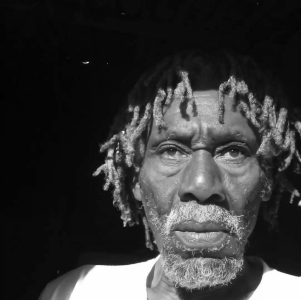 Morre o cantor Jorge de Angélica aos 66 anos de idade