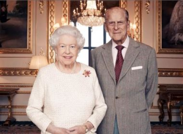 Morre Príncipe Philip, marido da rainha Elizabeth II, aos 99 anos 