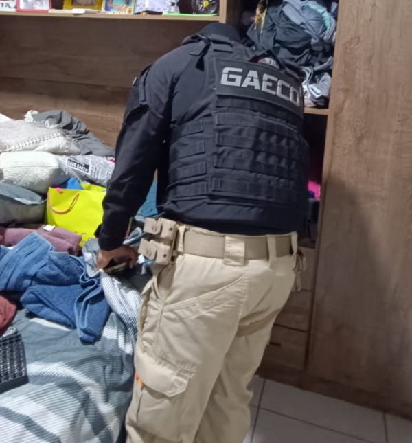 MP e SSP cumprem mandados de busca contra suspeitos de apoiar fuga de policial militar