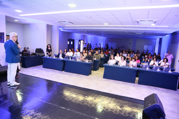 NH Feira de Santana promove debate sobre Inteligência Artificial em comemoração ao Dia do Jornalista