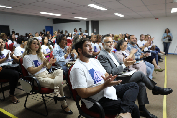 No Dia Mundial da Voz, SEC promove evento sobre prevenção e cuidados com a fala, no IAT