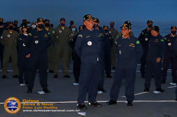 Nova vestimenta da Marinha reduz em até 76% queimaduras de militares