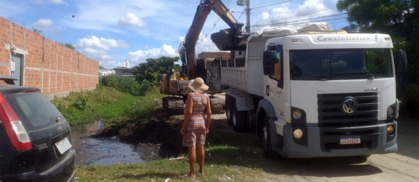 Obras de drenagem vão resolver problemas de alagamentos