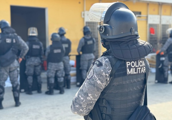 Operação Angerona retira celulares e dispositivos de celas do Conjunto Penal de Feira