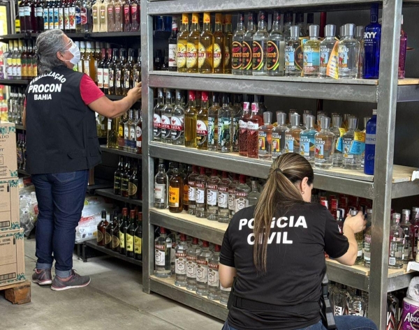Operação Bebidas Etílicas: fiscalização apreende bebidas impróprias para consumo em Salvador