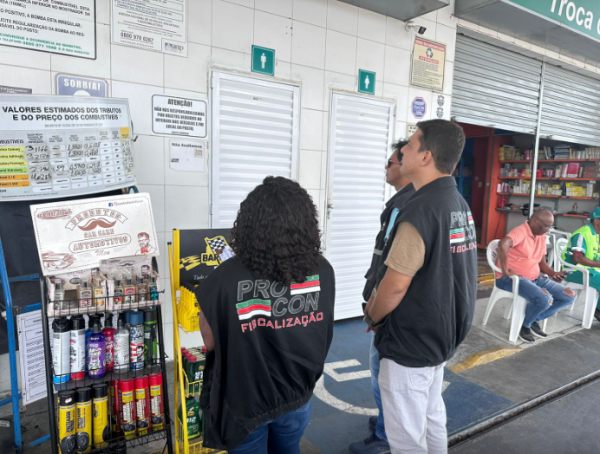 Operação em Salvador revela venda de óleo vencido: Procon de Feira de Santana poderia seguir o exemplo em defesa dos consumidores locais