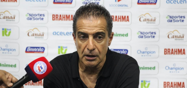 Paiva exalta desempenho do Bahia contra o Vasco: 