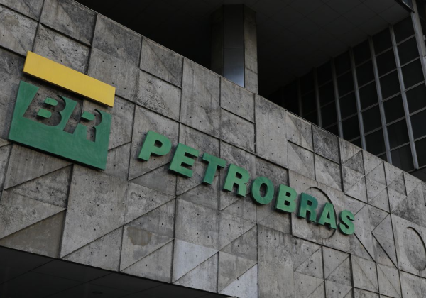 Petrobras tem resultado negativo de R$ 2,6 bi no segundo trimestre