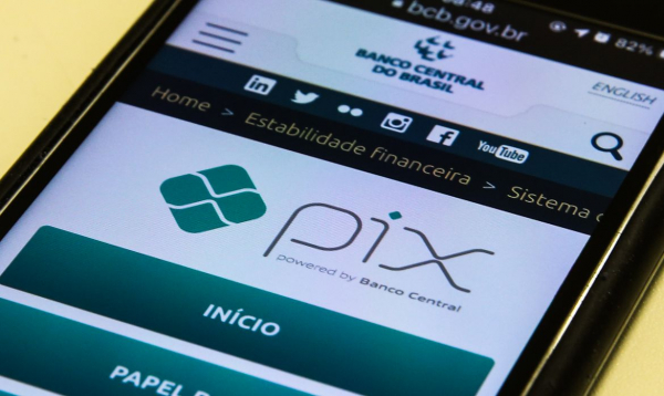 Pix poderá ser usado em aplicativos de mensagens e compras online