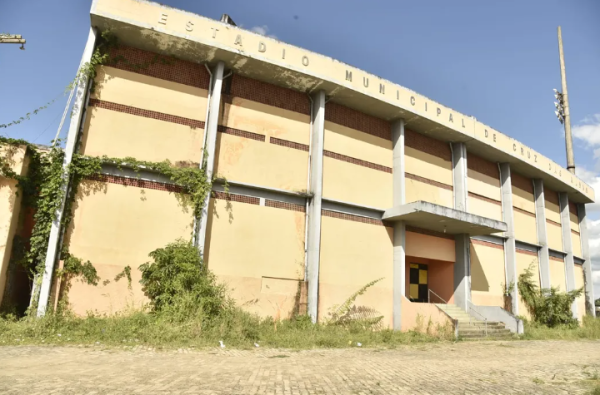 Precariedade de estádio deixa Cruz das Almas sem casa no Intermunicipal