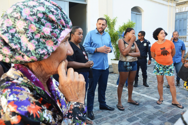 Prefeitura amplia diálogo para entrega das novas barracas padronizadas da Marechal