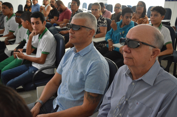 Prefeitura implanta ensino 3D em escolas da rede municipal de Feira de Santana