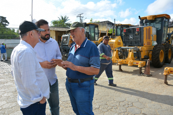 Prefeitura vai recuperar máquinas pesadas para garantir manutenção de estradas