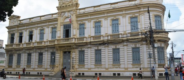 Prefeitura apura supostas irregularidades na Secretaria de Saúde de Feira de Santana