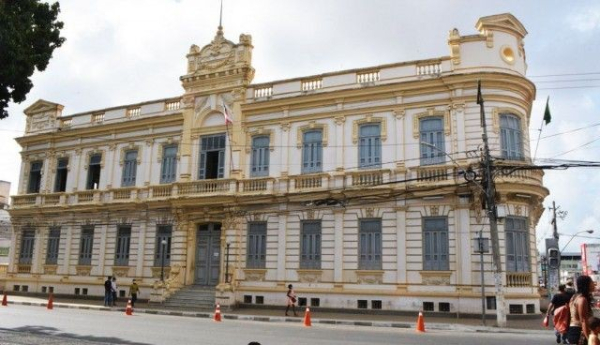 Prorrogado prazo de inscrição do concurso da Prefeitura de Feira