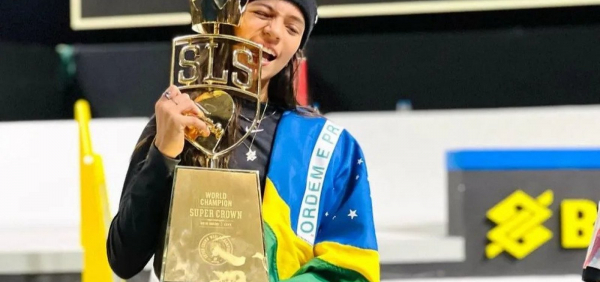 Rayssa Leal é campeã da Liga Mundial de Skate Street