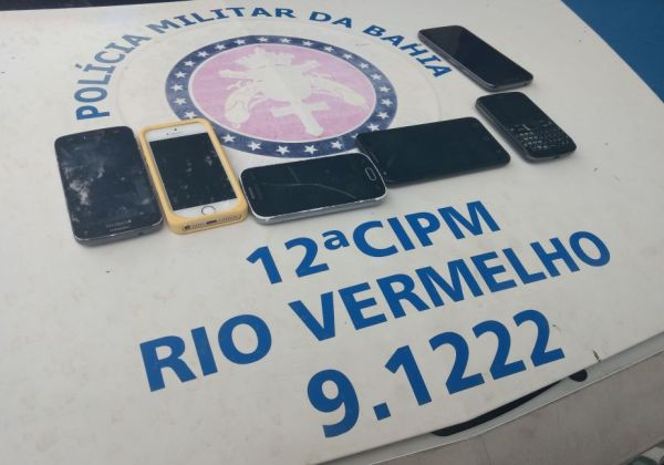 Roubos de celular são mais frequentes em dias úteis; furtos aumentam nos fins de semana