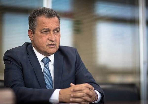 Rui foi contra punição de empresas que descumpram igualdade salarial entre gêneros