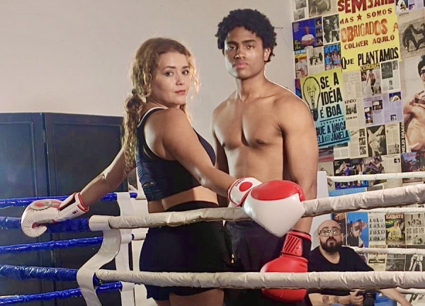 Saudade nocauteia César Limes no clipe Muhammad Ali