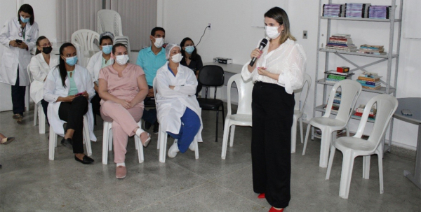 Semana da Enfermagem é comemorada com palestras e cursos no Hospital da Mulher