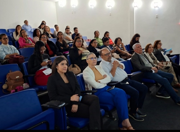 Seminário sobre Obesidade Infantil realizado pela Academia de Educação de Feira de Santana