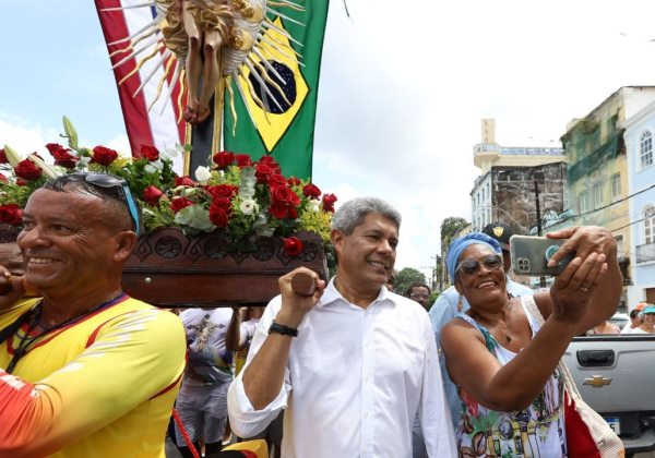Senhor do Bonfim: Jerônimo pede união, segurança, educação e fim da fome
