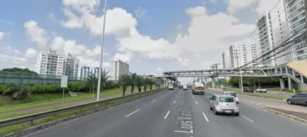 Subtenente da PM é esfaqueado no rosto durante assalto na Avenida Paralela