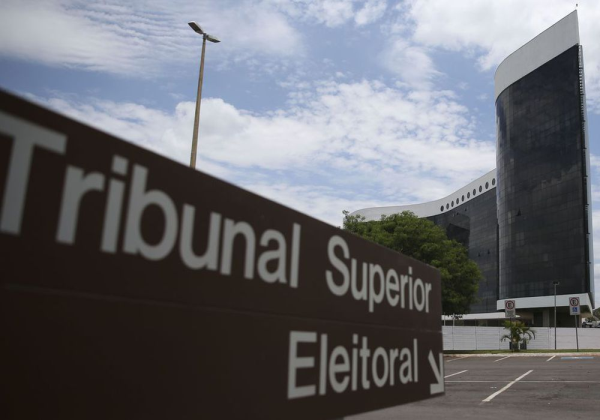 Supremo enviará a Lula indicações de mulheres para vaga no TSE