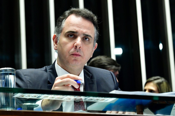 Tentativa de golpe foi ação insensata de uma minoria irresponsável, diz Pacheco 