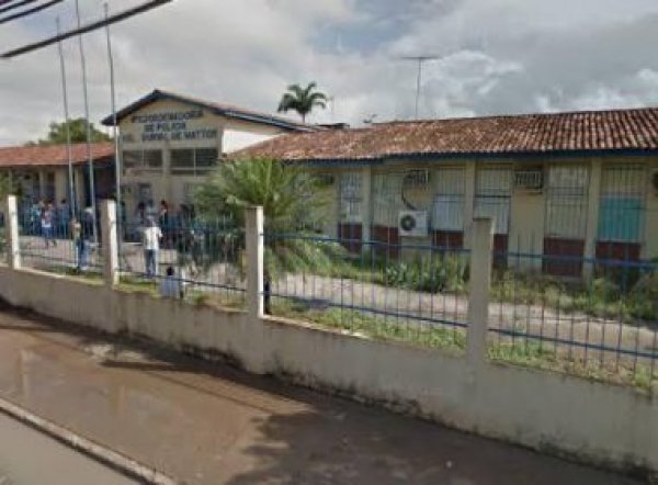 Tia dava bebida alcoólica para menina de 8 anos enquanto primos estupravam a criança