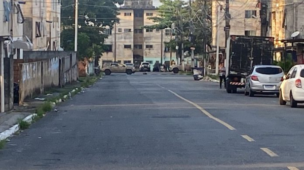 Tiroteio entre facções gera pânico em Cajazeiras 11 e prejudica transporte público