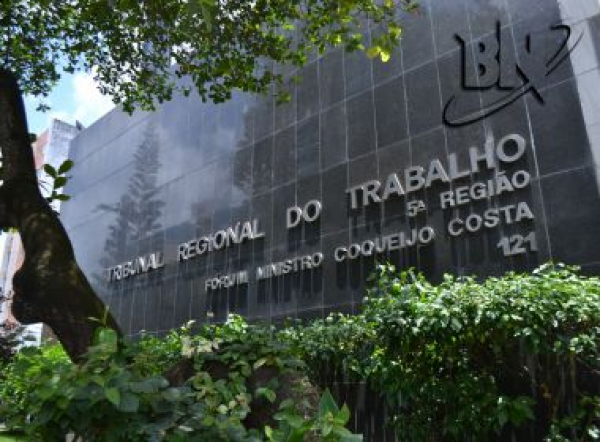 TRT-BA abre processo contra juiz acusado de fraudar produtividade após ser exonerado