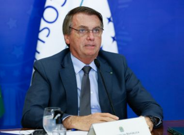 TSE proíbe campanha de Lula de ligar Bolsonaro a canibalismo em propaganda