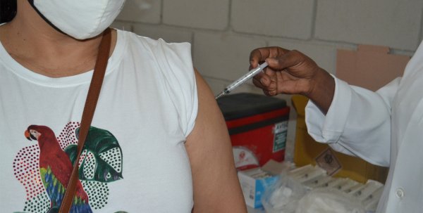 Vacina contra a Covid-19 segue nas Unidades Básicas de Saúde nesta terça