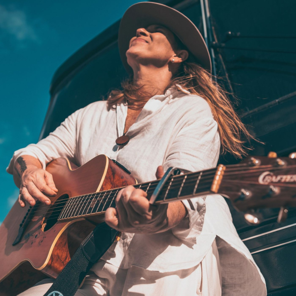 Valentina Gui lança novo single neste domingo nas principais plataformas de música