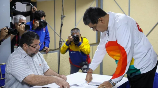 Venezuela: em referendo, população aprova medidas que podem resultar na anexação da Guiana