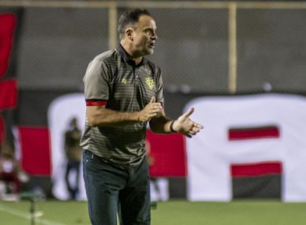 Wagner Lopes celebra saída do Z-4 e projeta Vitória 'superando limites'