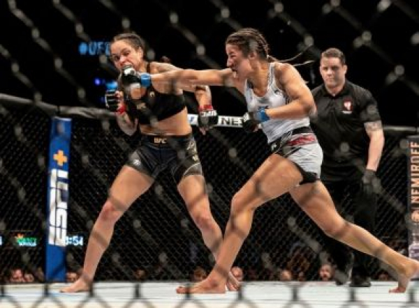 Zebra no UFC: Amanda Nunes é derrotada por Julianna Peña e perde o cinturão do peso-galo