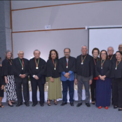 ACADEMIA DE EDUCAÇÃO EMPOSSA DOIS GRANDES EDUCADORES