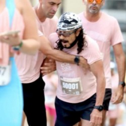 Bell Marques passa mal em corrida e preocupa fãs