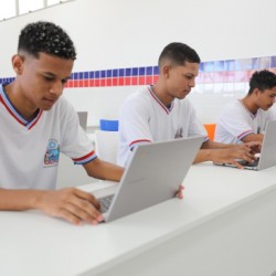 Escolas estaduais iniciam aplicação da Avaliação Formativa de Português e Matemática