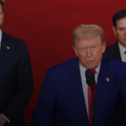 Haverá paz ou uma tragédia maior para o Irã, diz Trump
