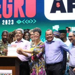 Lei que veda contratação de condenados por racismo é sancionada pelo governador