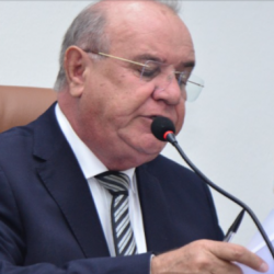 Sob risco de curto-circuito, fiação do mercado de Tiquaruçu precisa ser revisada 