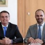 Bolsonaro e Eduardo confirmam presença à posse de Milei dia 10 de dezembro